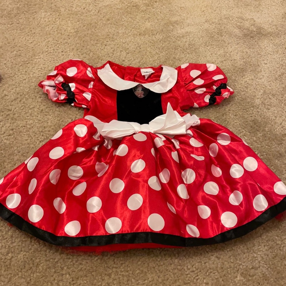 Minnie Mouse costume